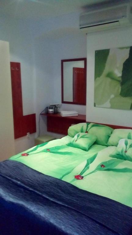 Vila Zlata Apartment Пунат Екстериор снимка
